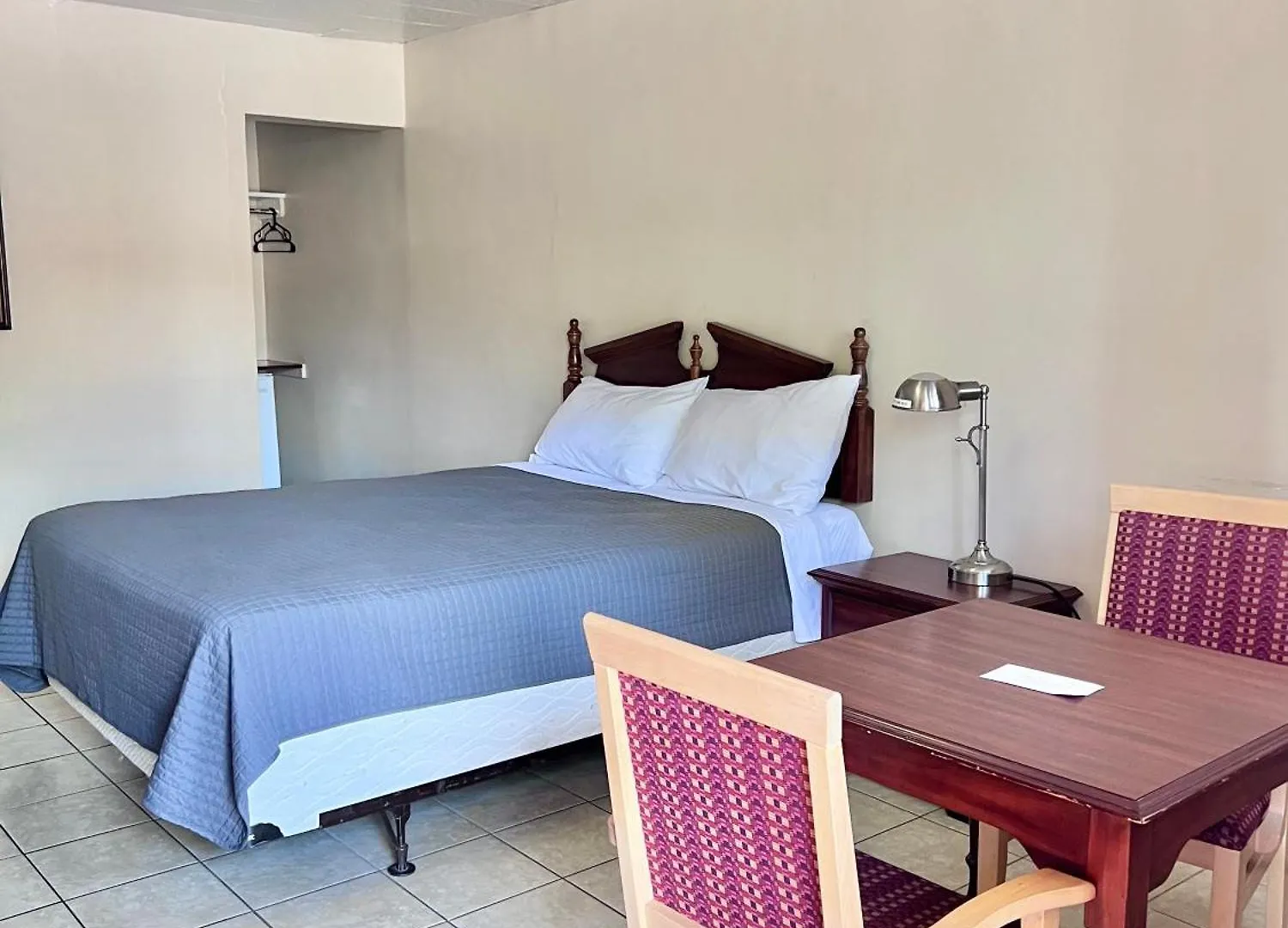 Motel 6267 Persepolis Inn Niagara Falls