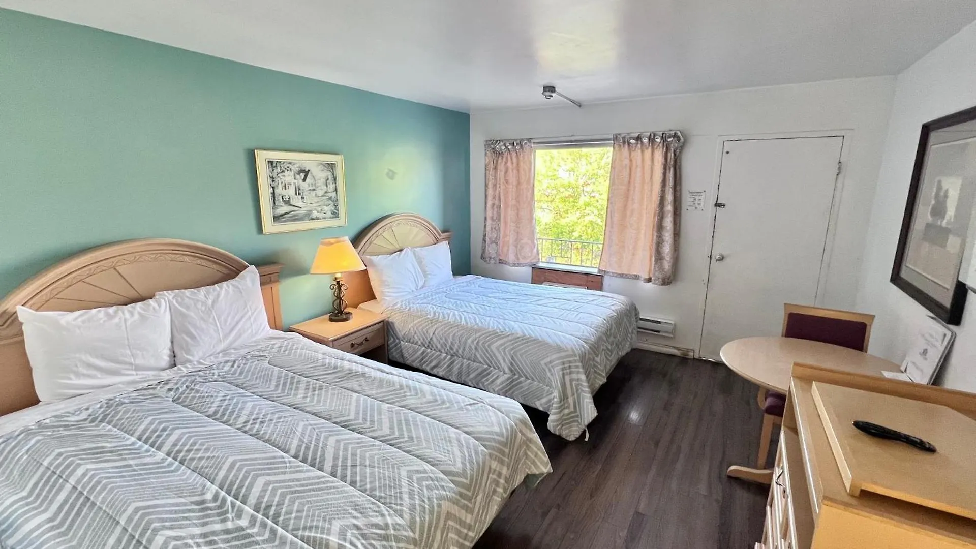 Sunrise Inn Niagara Falls 2*,